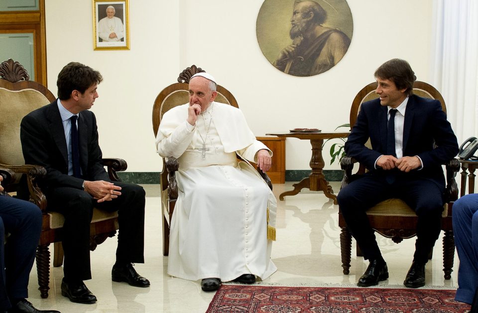 Antonio Conte enjoys an audience with Pope Francis at the Vatican