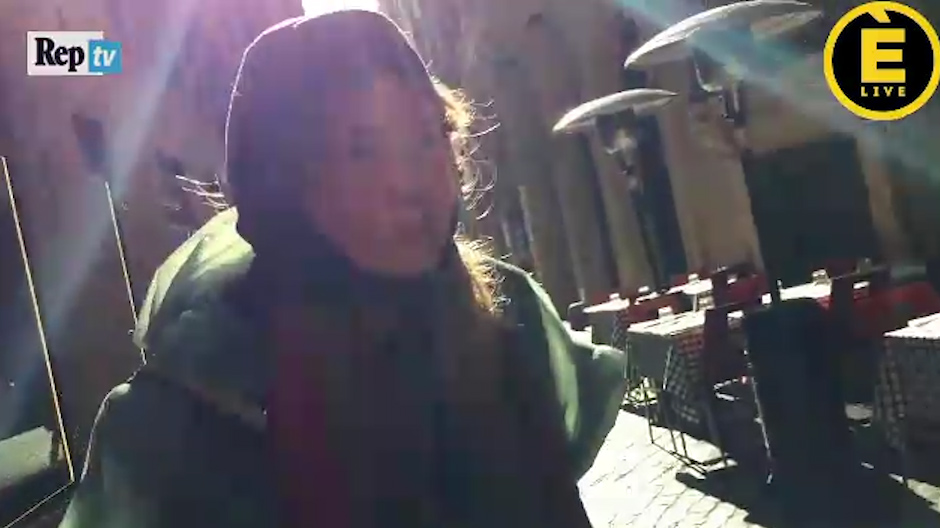  Embla - believed to be homeless - is filmed walking through Rome