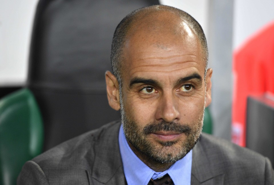 Pep Guardiola chose to start with a three man defence against Gladbach