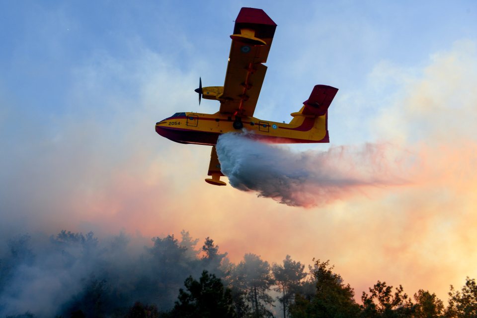  Firefighting aircraft ... the government has accepted help from a number of European countries in bid to defeat the blaze