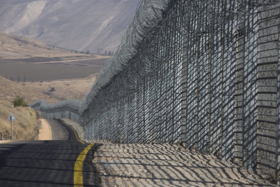  The Israeli-Syrian border near the Syrian village of Ma'rbah, south of the Golan Heights