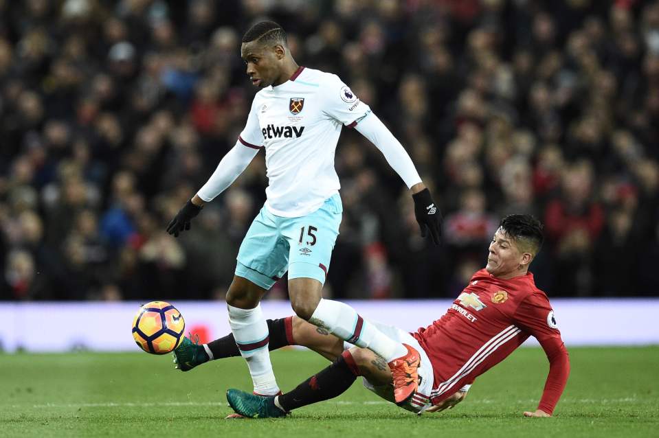  Marcos Rojo is not a favourite of Jose Mourinho and is only a stop gap solution