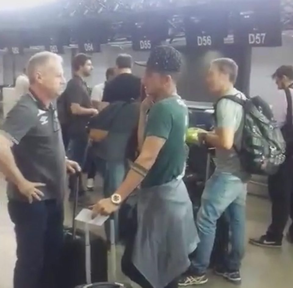 Members of the Brazilian team were recorded as they got ready to get on the flight