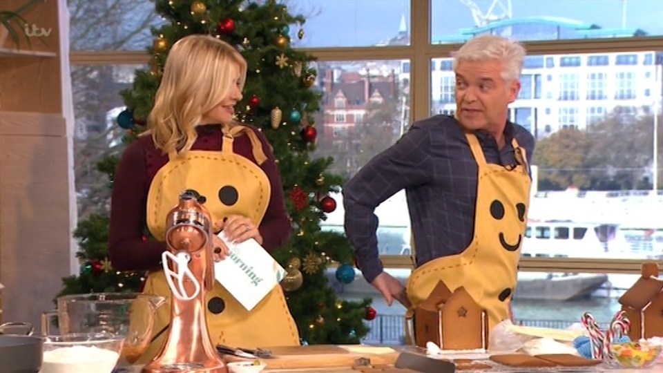  Holly mocked Phillip over his dodgy apron skills