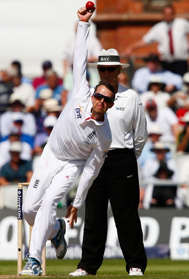 Swann shows the style that saw him take 255 wickets in 60 Tests