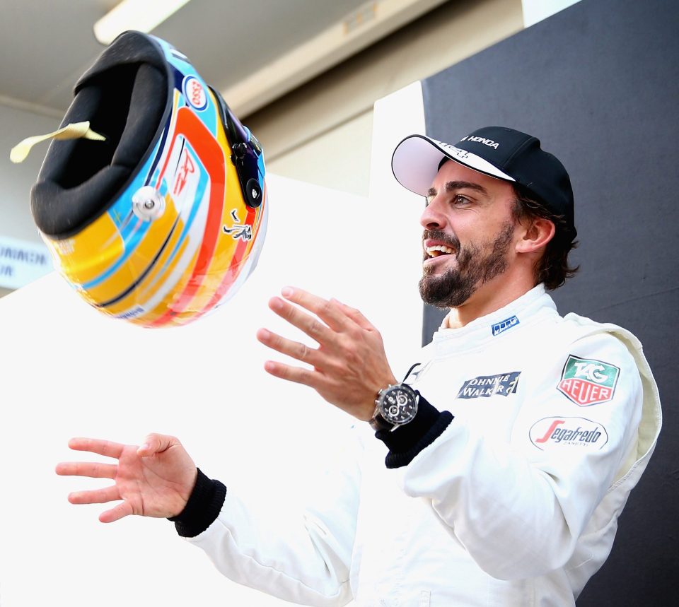  Throwing his hat into the ring...Fernando Alonso could be on his way to Mercedes