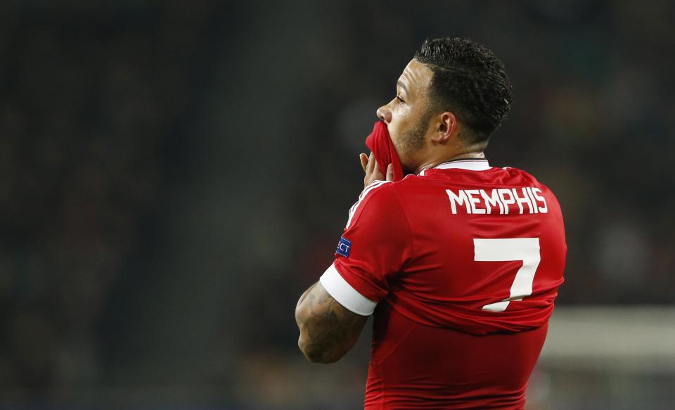 Memphis Depay may be forced to stay at United if a deal isn't reached