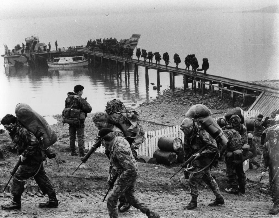  British troops arriving in the Falklands Islands during the 1982 war