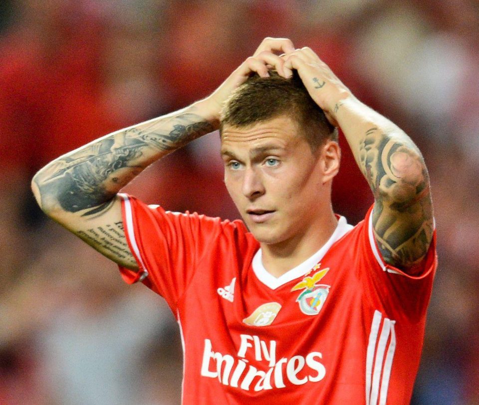  Victor Lindelof destined for Manchester United