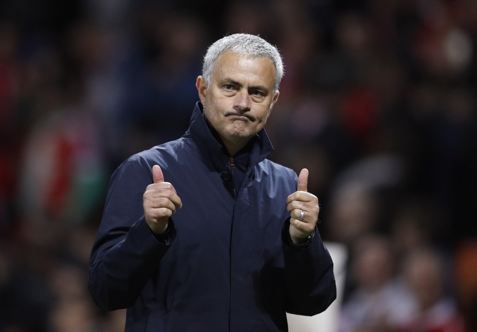 Manchester United happy for Jose Mourinho to keep on staying at the hotel