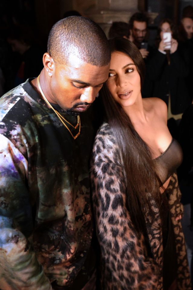 (From L) Kanye West and Kim Kardashian a