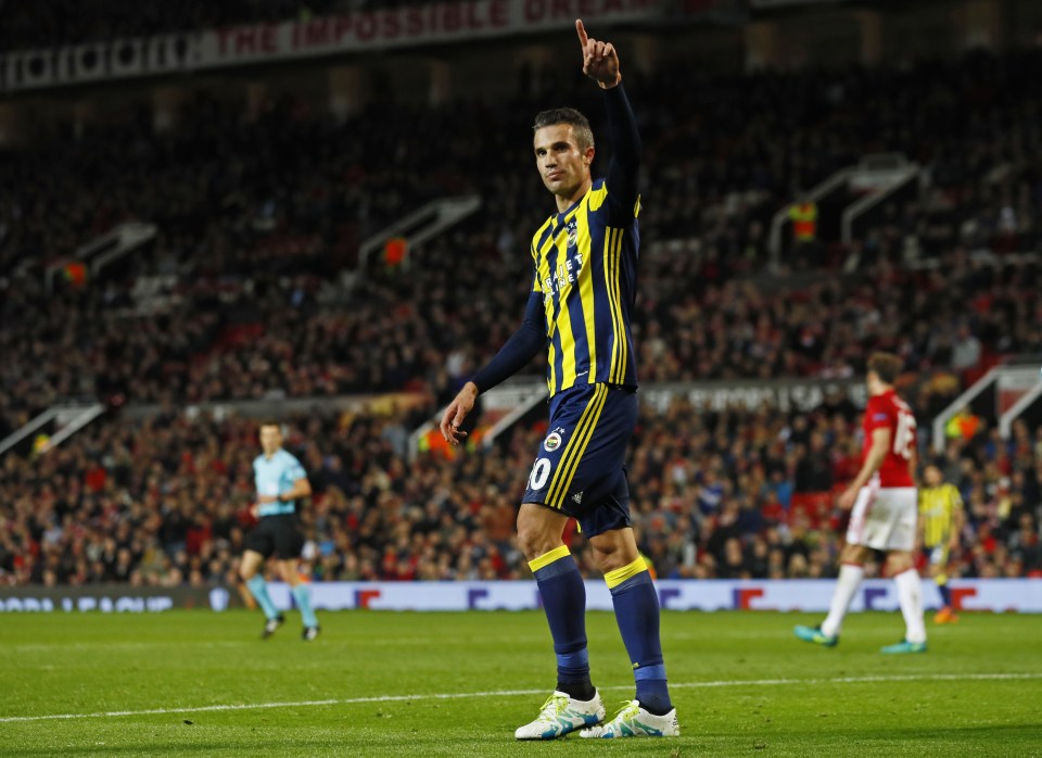  Man United fans applauded Van Persie after his consolation strike for the Turkish side