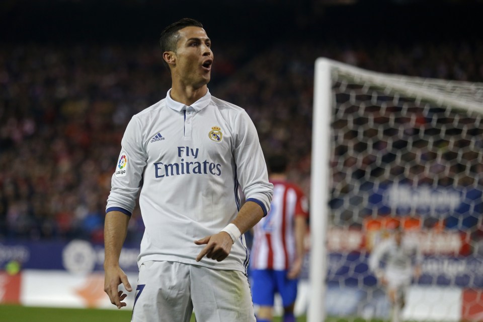 Cristiano is still the best player in the world, according to Roberto Carlos