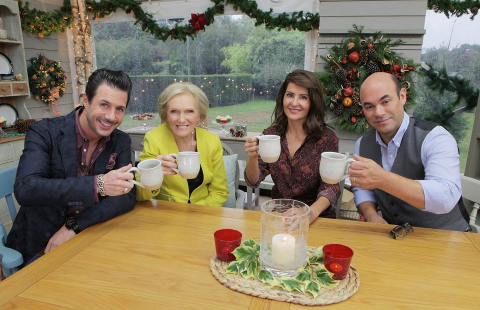 Meanwhile the hosts are My Big Fat Greek Weddings star Nia Vardalos and her actor husband Ian Gomez