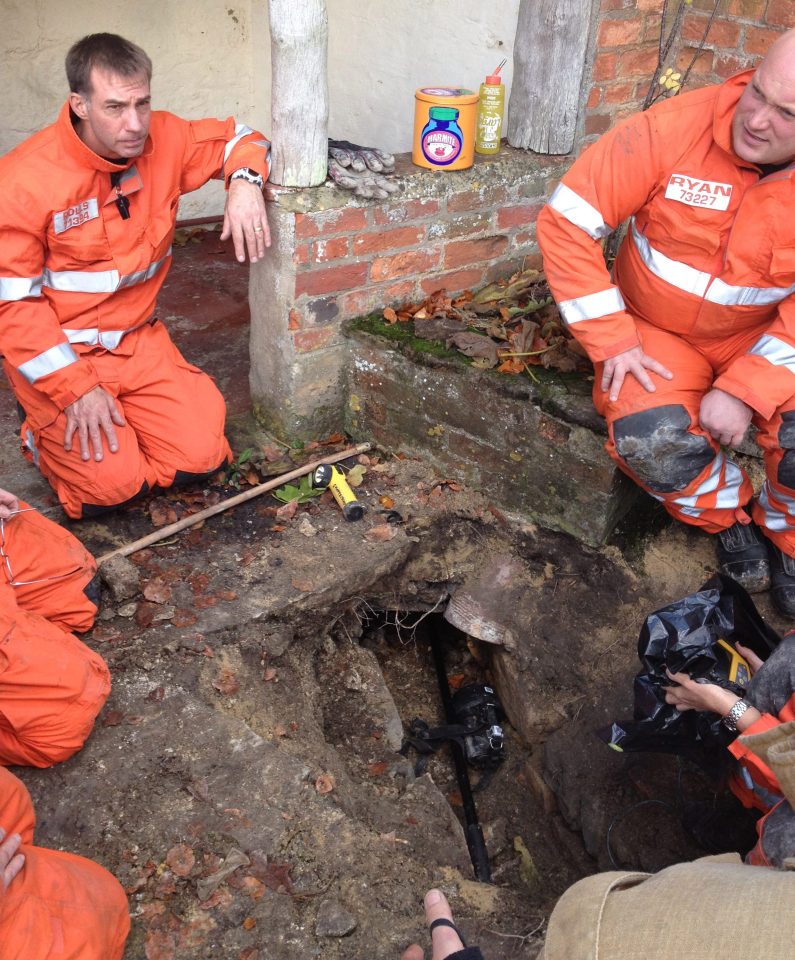  Moppit was stuck 15ft underground for 27 hours