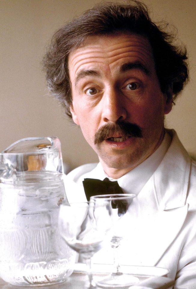  Andrew Sachs is best known for his role in iconic sitcom Fawlty Towers