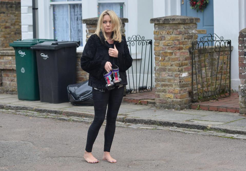  Ronnie is exiting along with her sister Roxy Mitchell