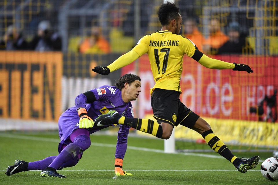  Pierre-Emerick Aubameyang scores for Borussia Dortmund to keep up his hot streak