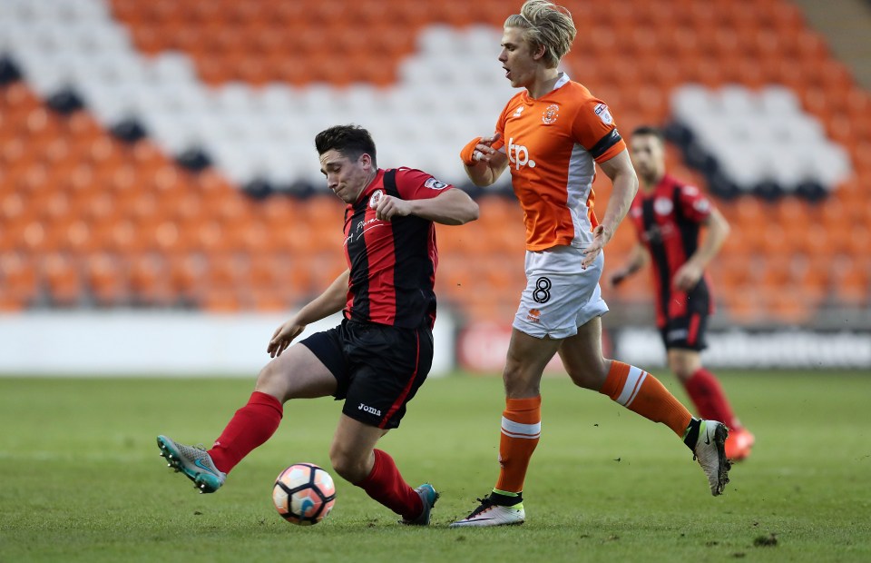 Blackpool scored early on to hold out for a narrow win