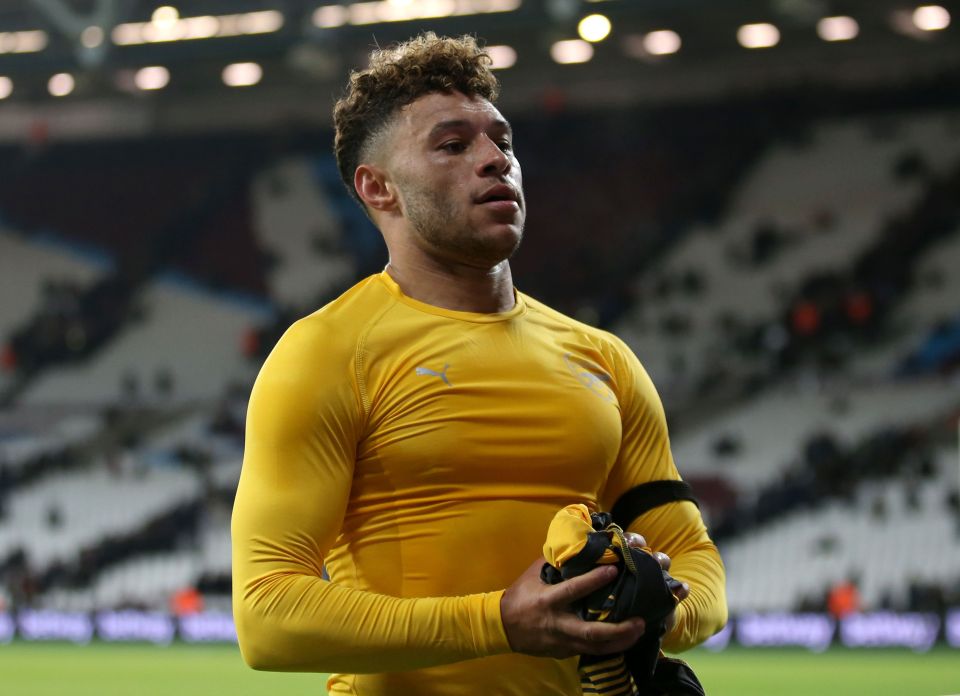  But Alex Oxlade-Chamberlain instantly made it 4-1