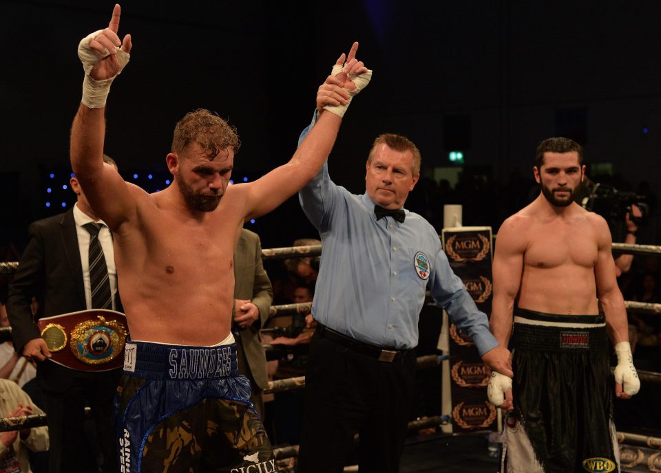 Billy Joe Saunders was unconvincing in his latest fight, a points win against title challenger Artur Akavov