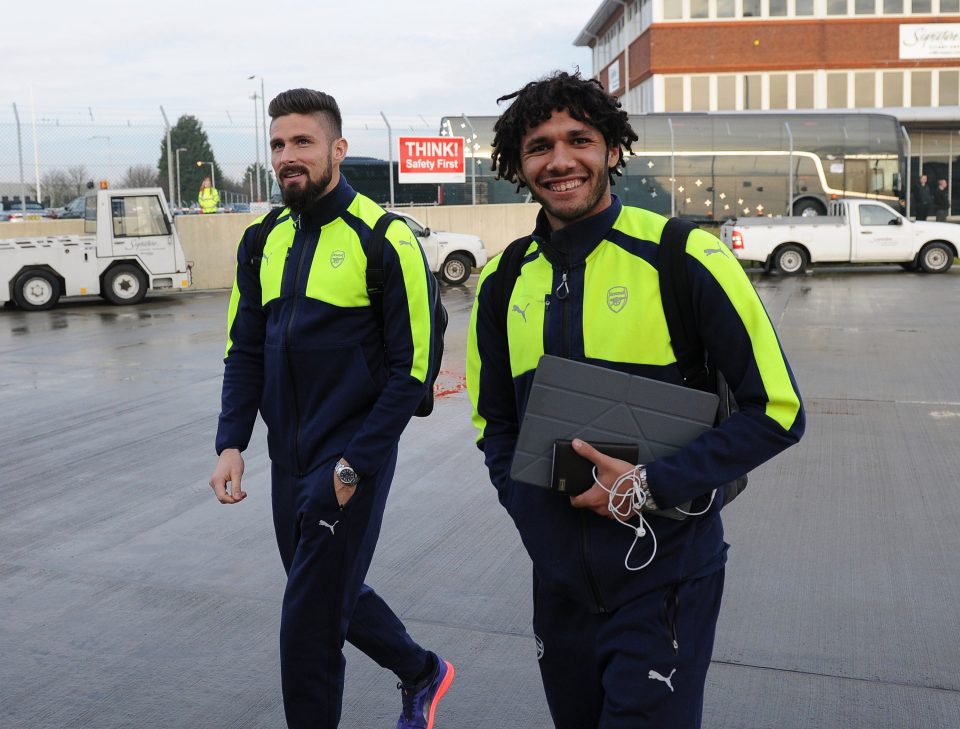  Olivier Giroud overcomes injury to travel with a very happy Mohamed Elneny