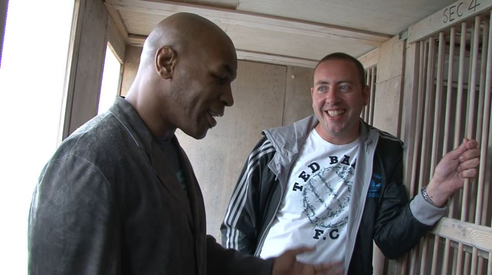  Tyson made a surprise visit to a pigeon farm in Lincolnshire in 2010