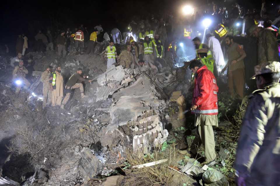  Airline chairman Azam Sehgal announced that nobody survived the crash