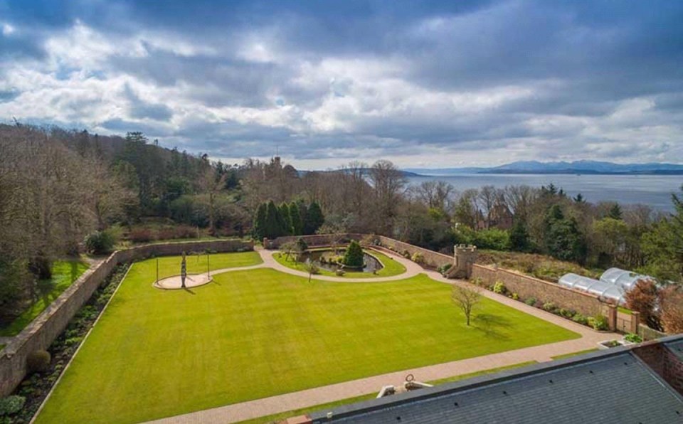  It has now been sold to an overseas trust in a £1.4 million deal which also involved the purchase of other properties on the surrounding Knock Castle estate