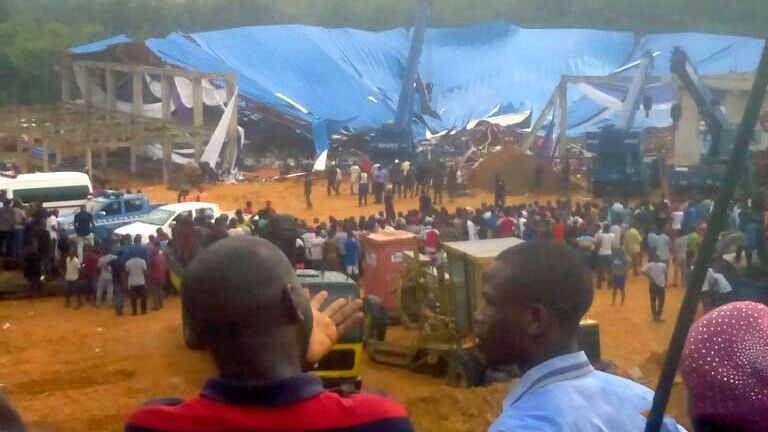  More than 160 people are said to have been killed after a church roof collapsed in Nigeria