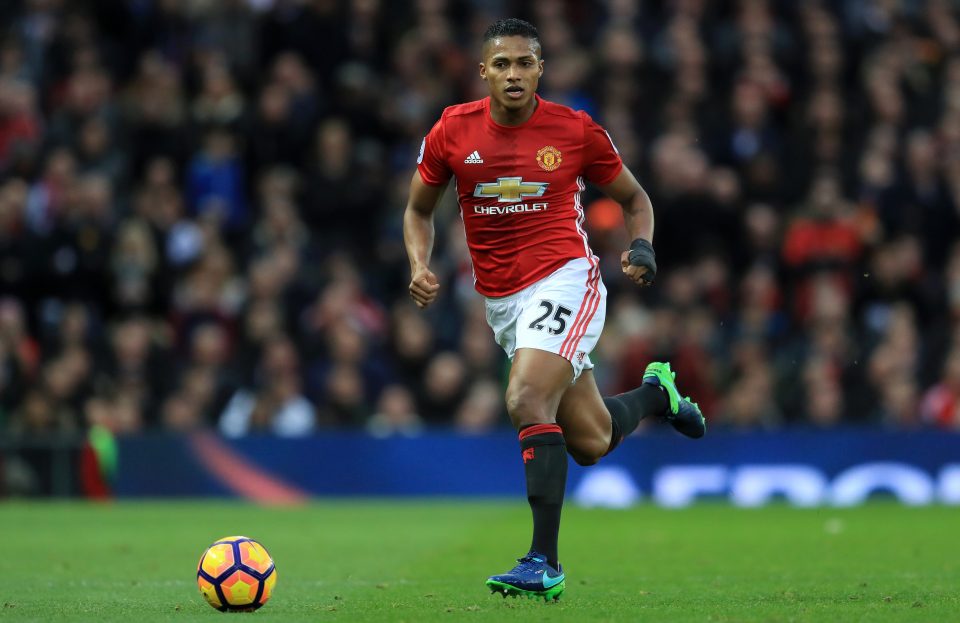 Antonio Valencia will also remain at United until 2018