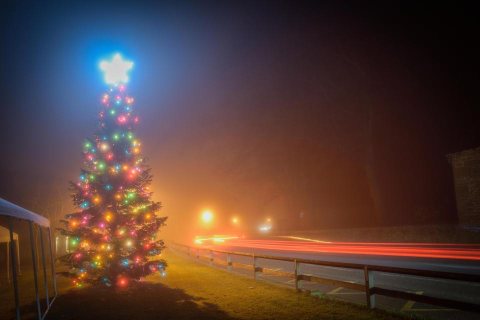  Motorists making Christmas errands this weekend will be affected by thick icy fog