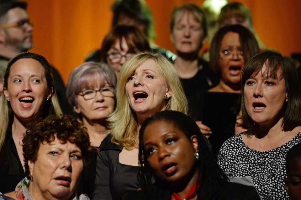  MPs recording the single for Jo Cox