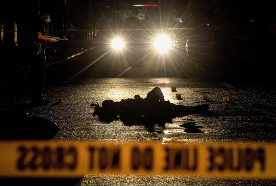  A pair of alleged drug dealers were gunned down by unidentified men in Manila in October