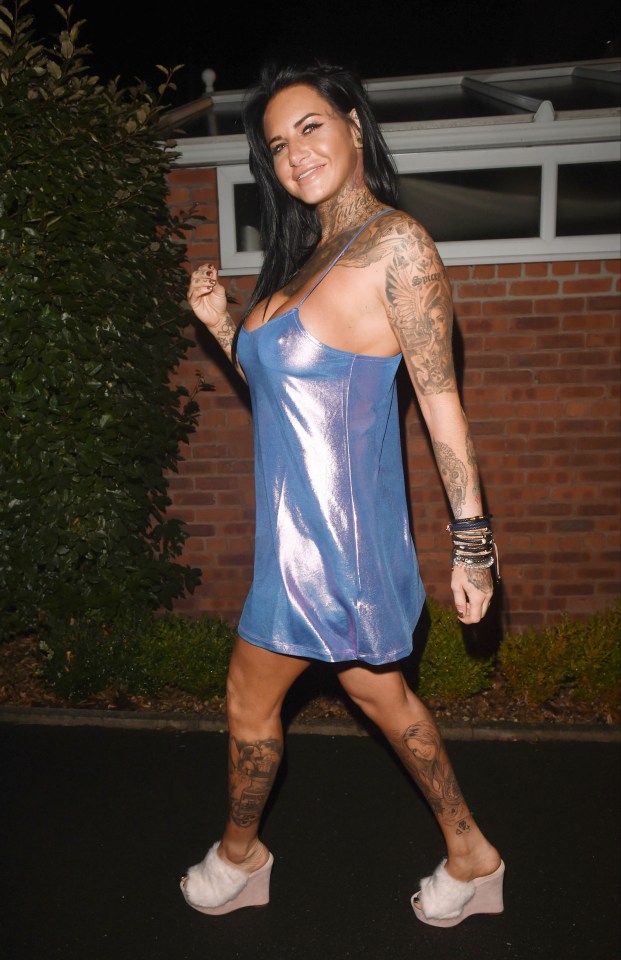  Jemma didn't let the feud bother her as she hit the town last night