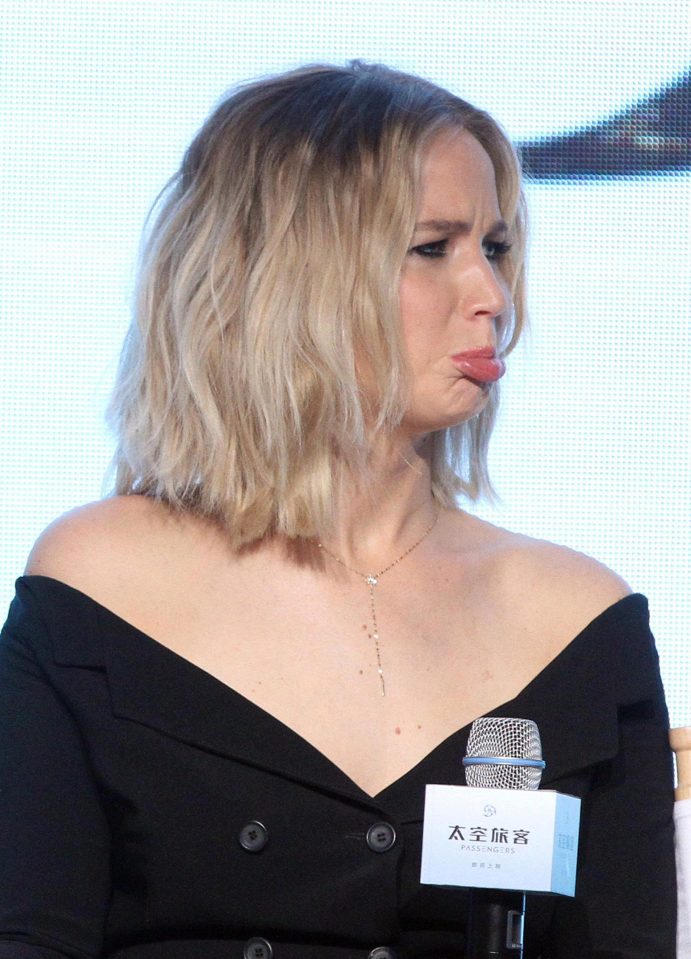  JLaw was not happy about the line of questioning on KIIS FM