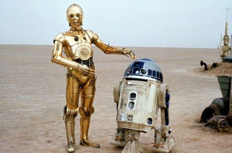  Comedy duo R2D2 and C-3PO make an appearance arguing in the background of a scene