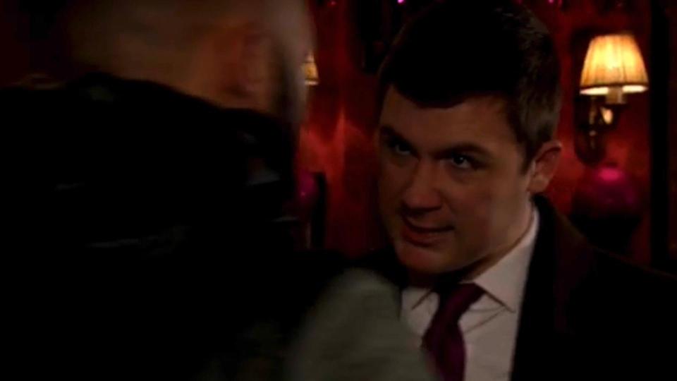  Lee is confronted by his work bully in the pub