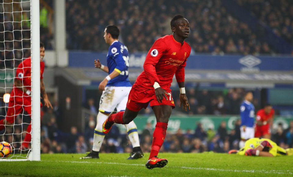 Sadio Mane scored the winner at Everton to keep Liverpool in touch with leaders Chelsea