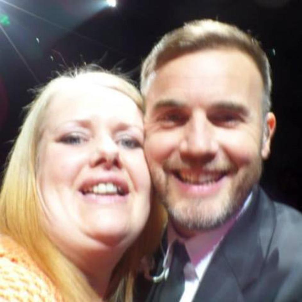  A Gary Barlow superfan has dropped an incredible 9 dress sizes after this selfie with the star shocked her