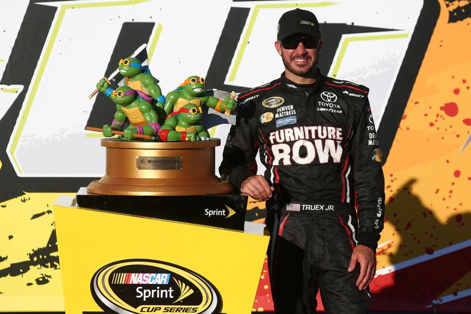  Nascar is at it again with the Teenage Mutant Ninja Turtles 400 trophy.