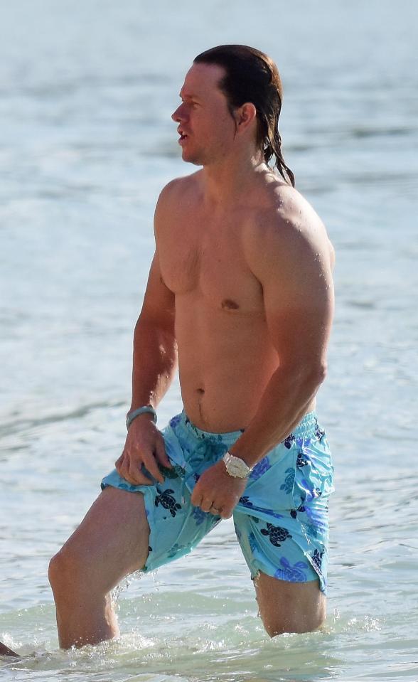  Mark Wahlberg showed off his muscled physique in Barbados