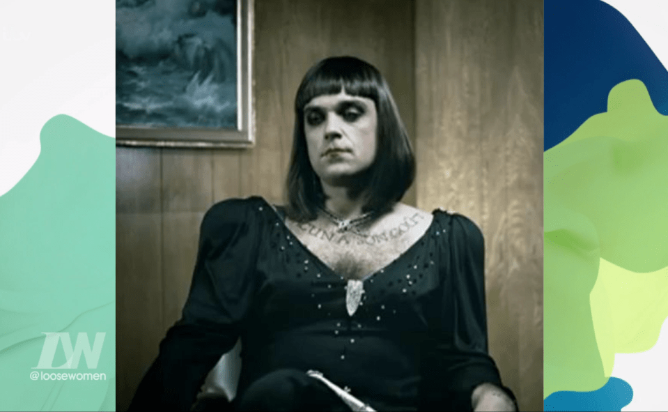 Robbie Williams dressed up in drag in hilarious pic shared on Loose Women