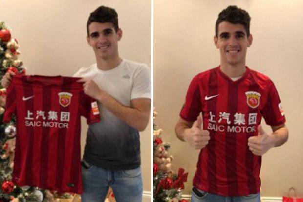  Oscar pictured with his Shanghai SIPG shirts, despite not joining them officially until 1 January