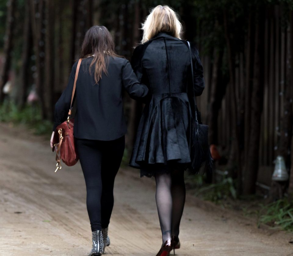  Courtney Love and daughter Frances Bean were seen entering the venue