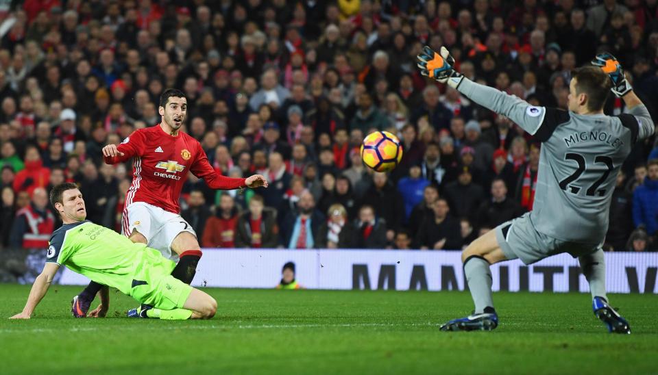  Simon Mignotlet made two solid saves to keep Liverpool's slender lead