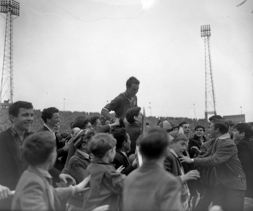  Jimmy Greaves carried off the pitch by Chelsea fans after his final game for the club