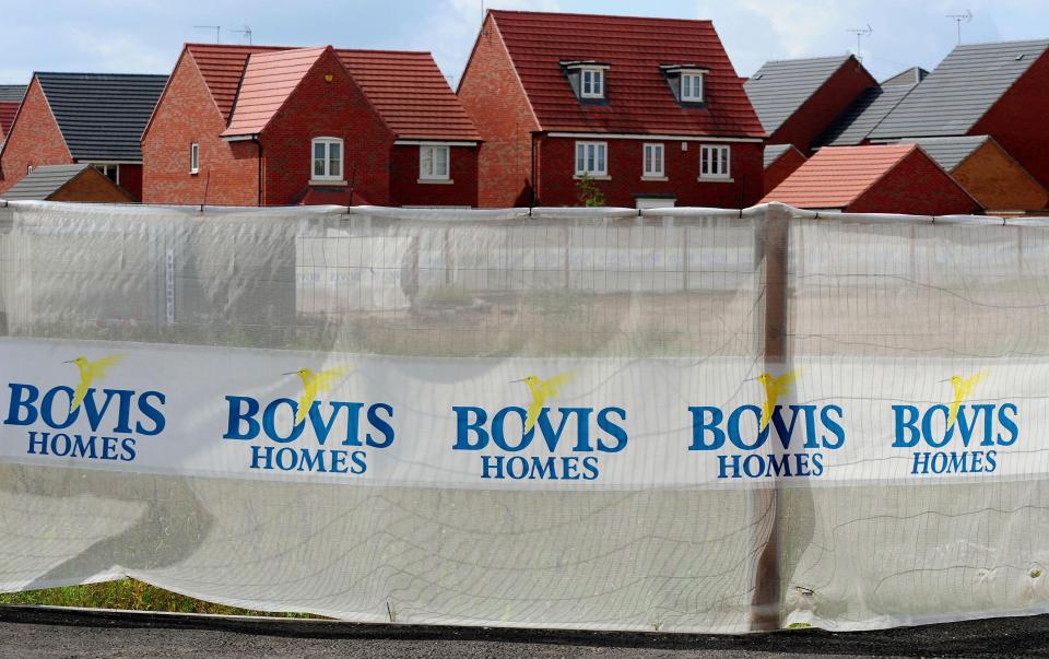  The firm offered thousands of pounds to customers willing to move in