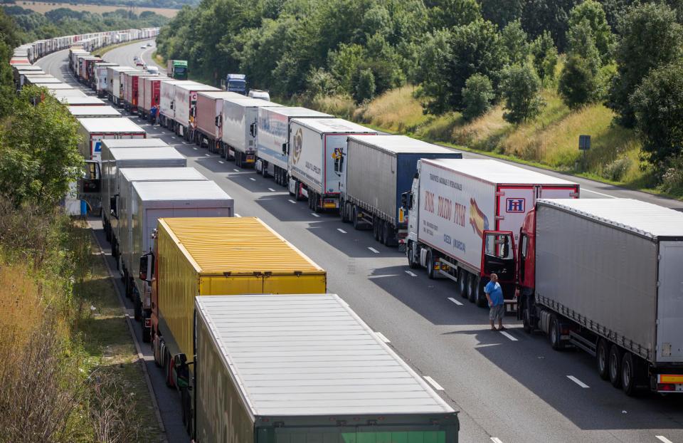  The government will have to invest a fortune at Britain's biggest ports in order to manage customs if no deal is struck before leaving the EU, haulage chiefs said