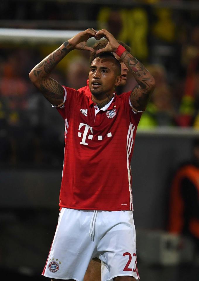 Arturo Vidal would likely cost Chelsea close to £40million